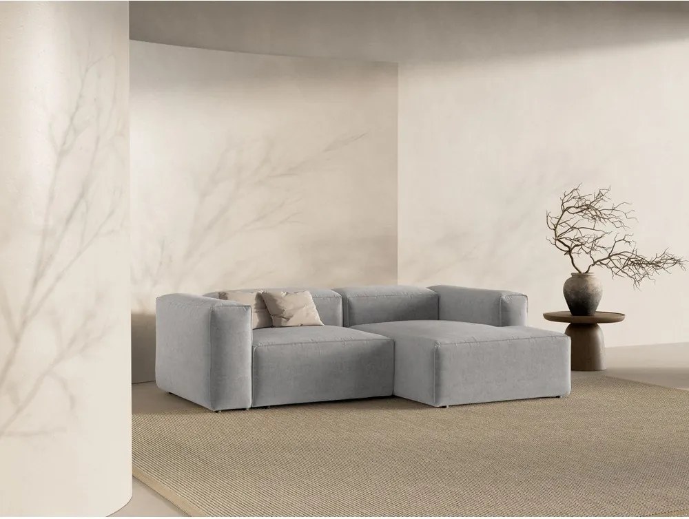 Svetlosivá rohová pohovka (pravý roh/s leňoškou) Bergamo – Cosmopolitan Design