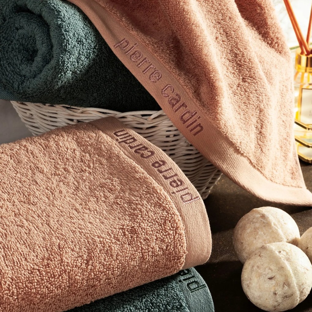 BAVLNENÝ UTERÁK PIERRE CARDIN EVI 50X90 CM SVETLOBÉŽOVÁ