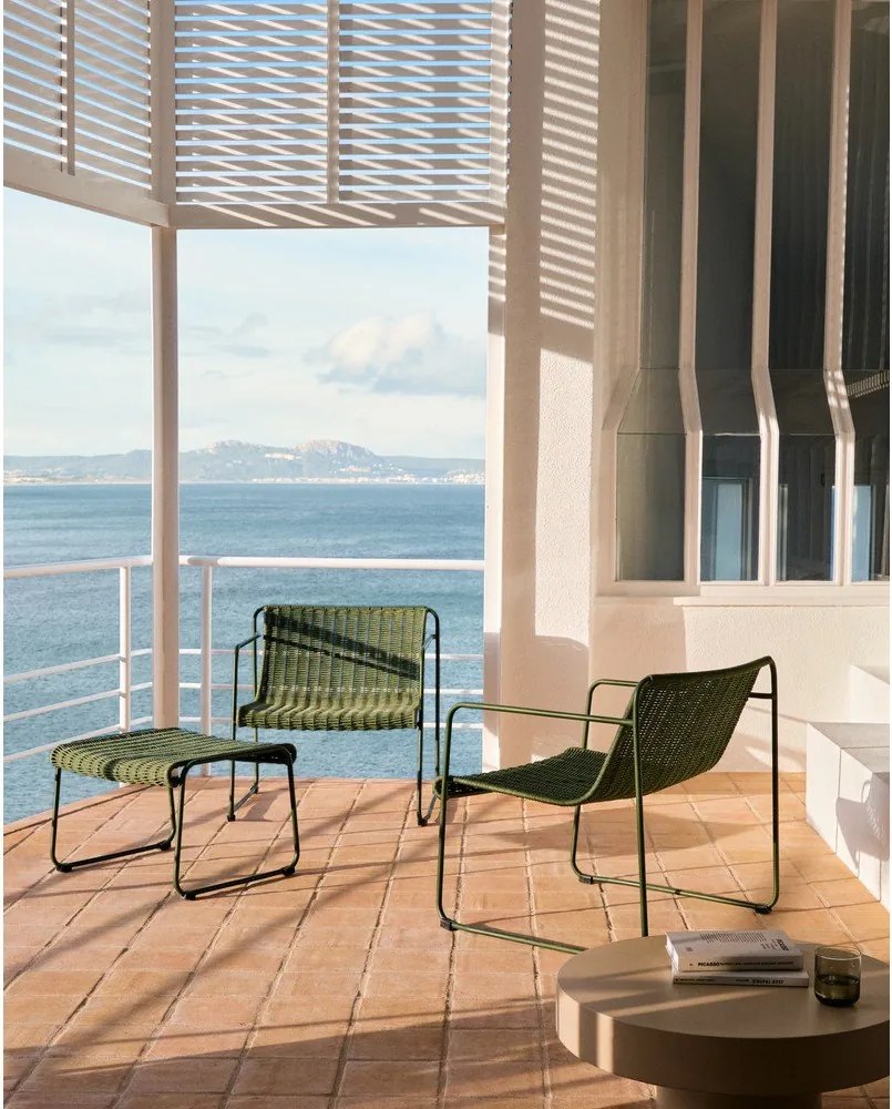 Zelená záhradná podnožka Maurina – Kave Home