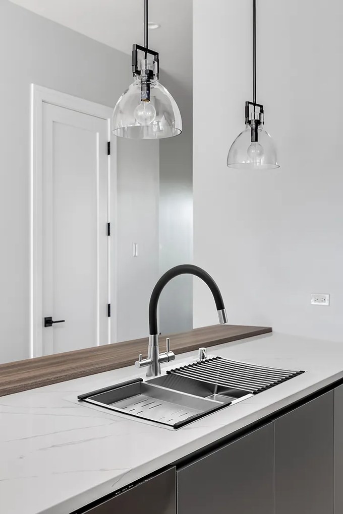 Laveo Malawi, 1-komorový nerezový drez s príslušenstvom 580x500x200 mm, oceľová, LAV-SLMA010D