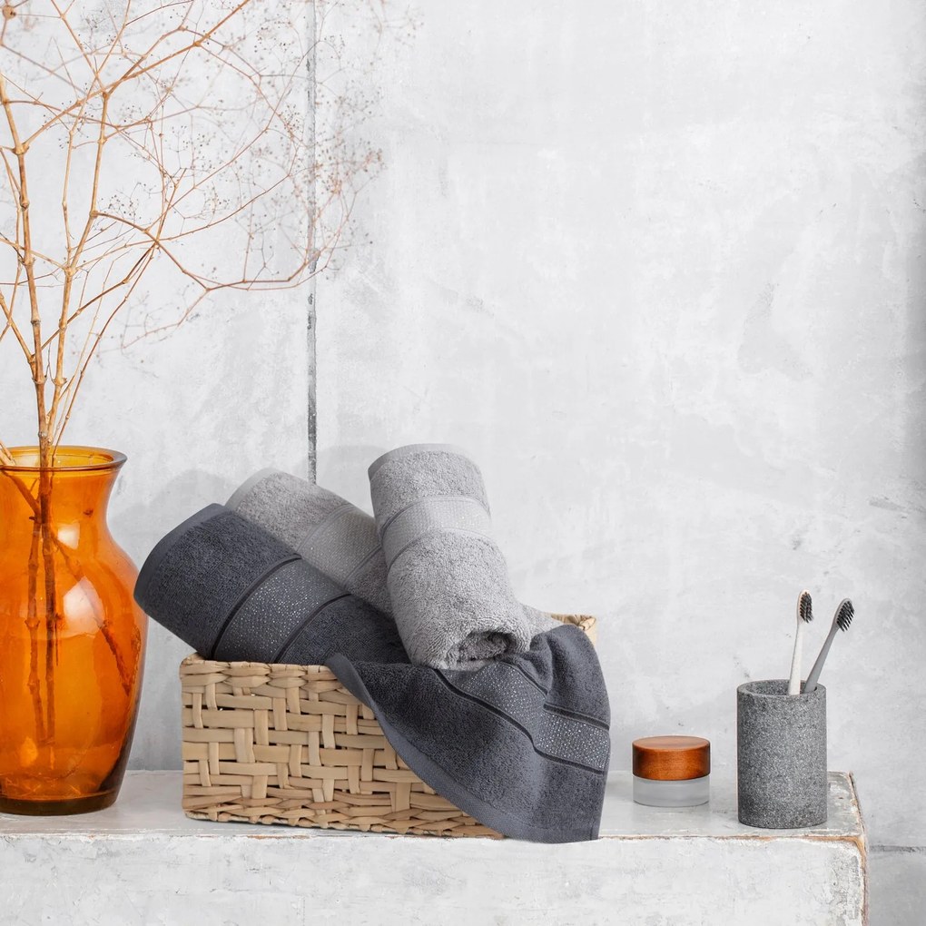 BAVLNENÝ UTERÁK LIANA 50X90 CM TMAVOZELENÁ