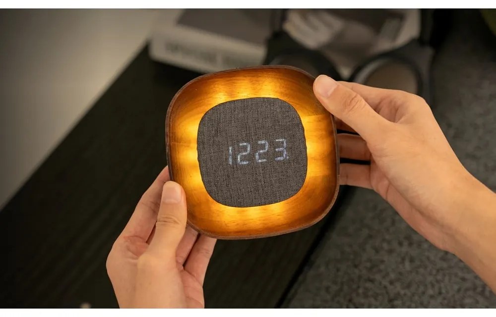 Digitálny budík Lumos Walnut – Gingko