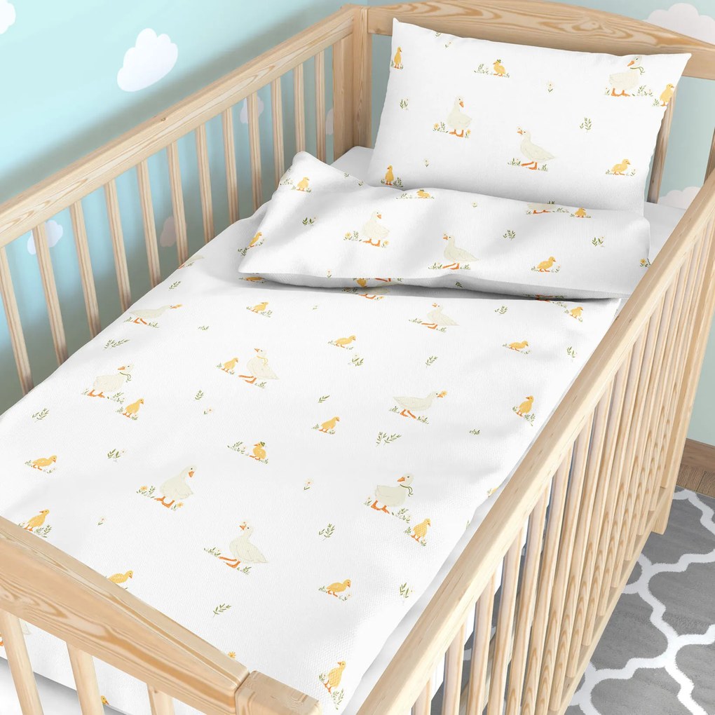 Goldea veľkonočné detské bavlnené obliečky do postieľky - kačice 110 x 125 a 35 x 55 cm
