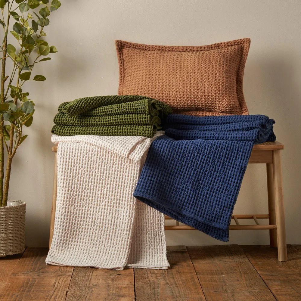 Hnedá bavlnená deka 150x200 cm Jaipur Chunky Waffle – Pineapple Elephant