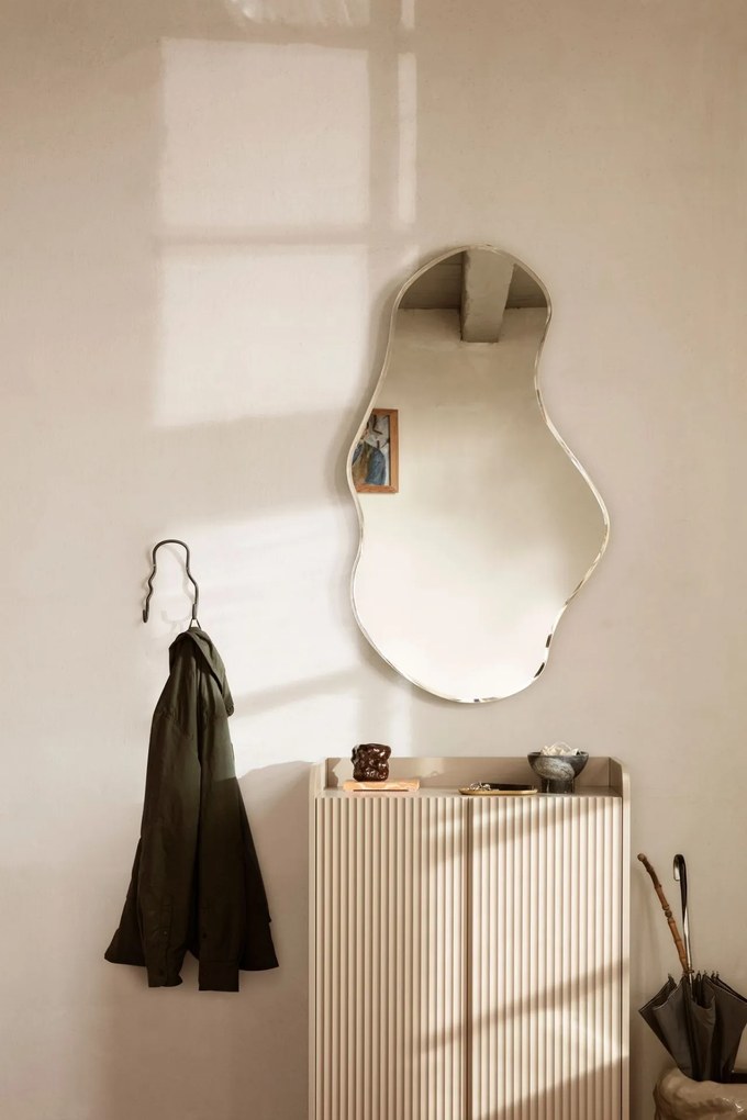 Ferm Living Dizajnové nástenné zrkadlo Pond Brass – large