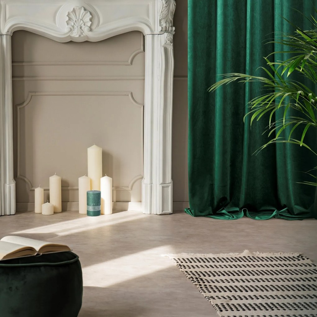 ZATEMŇOVACÍ ZÁVES NA PÁSKE VILLA 140X300 CM TMAVOZELENÁ