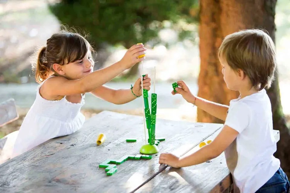 Milaniwood - Domino a dekorácia 2v1