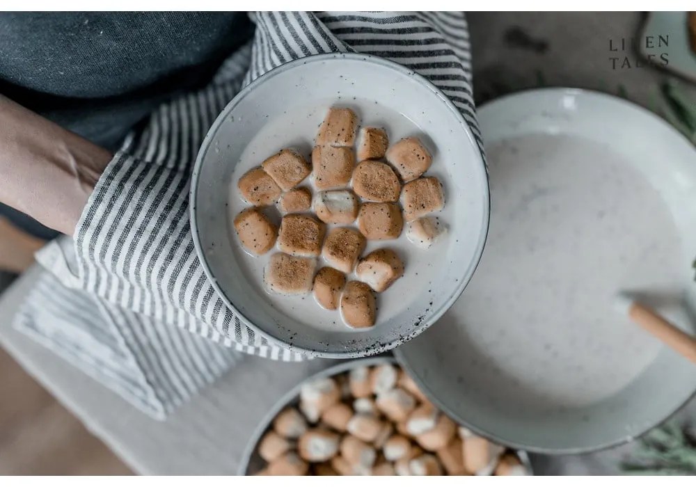 Ľanová utierka 45x65 cm Thin Black Stripes – Linen Tales