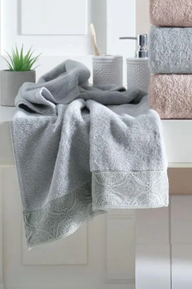 Soft Cotton Uterák HERA s čipkou 50x100cm
