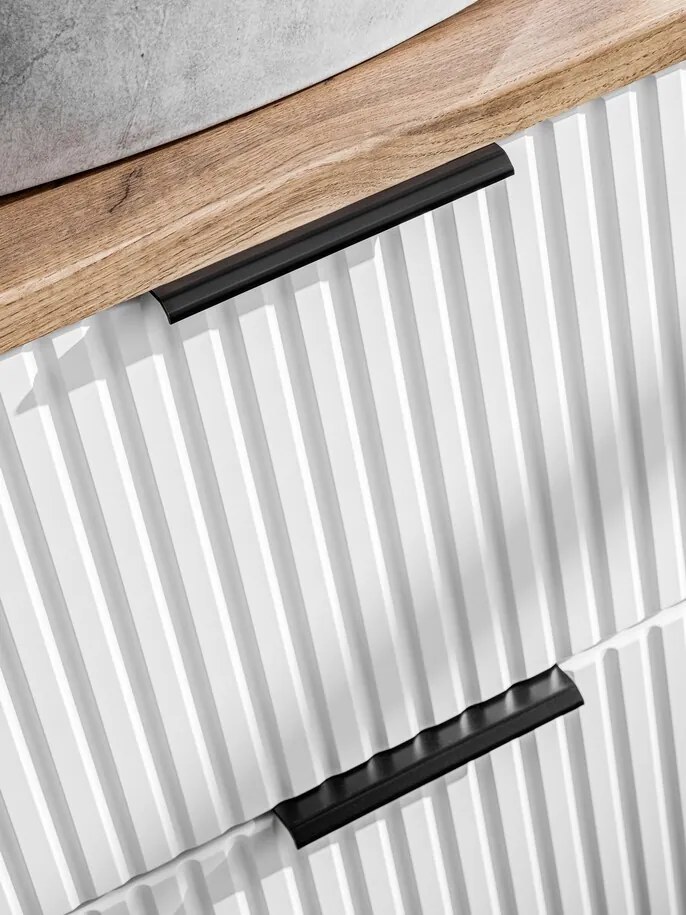 Kúpeľňová zostava Casad so skrinkami, umývadlom a zrkadlom 60 cm biela