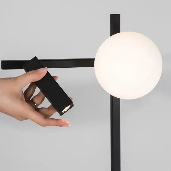 Moderná stojaca lampa Joline