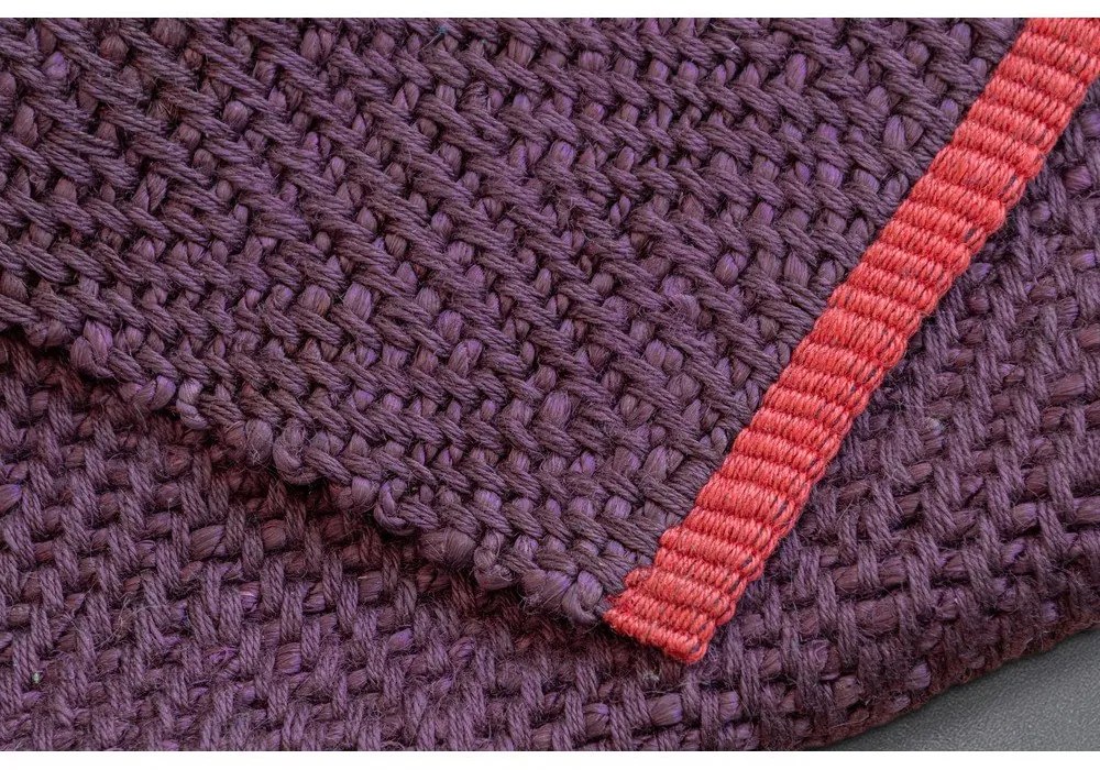 Vínovočervený jutový koberec 50x80 cm Notes – Mette Ditmer Denmark