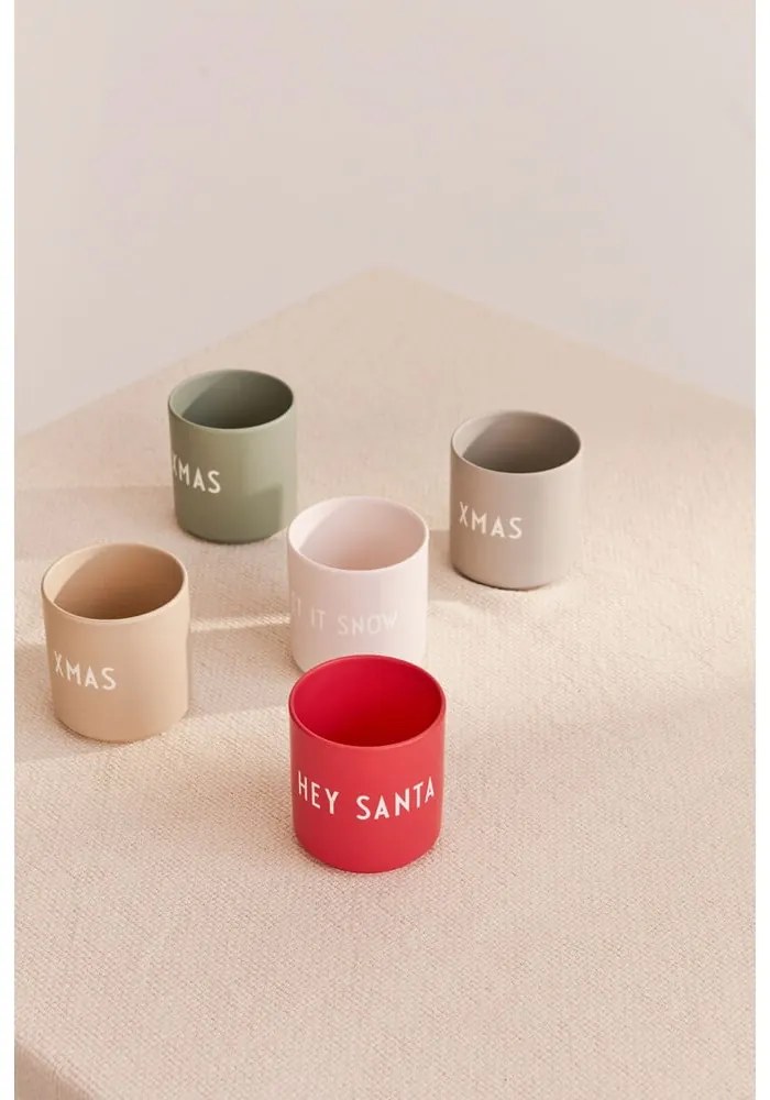 Béžový hrnček z imitácie porcelánu Design Letters Favourite, 0,25 l