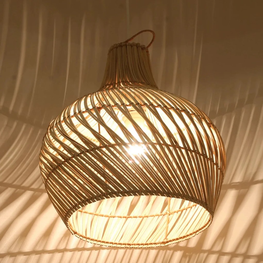 Ratanová lampa Mamuju