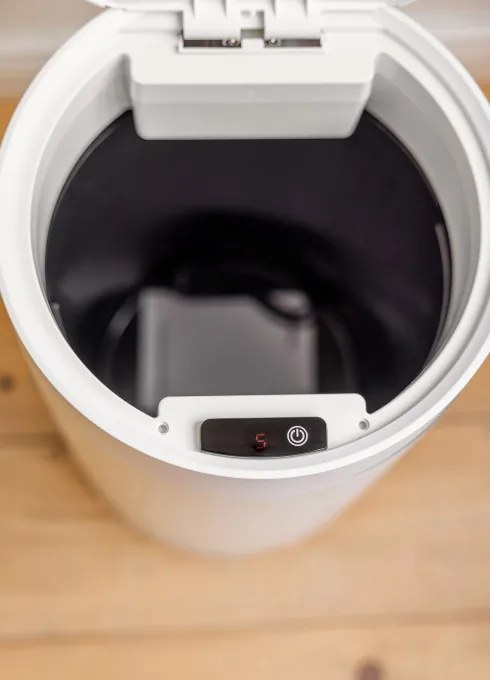 Odpadkový kôš JUNK biely 17 l