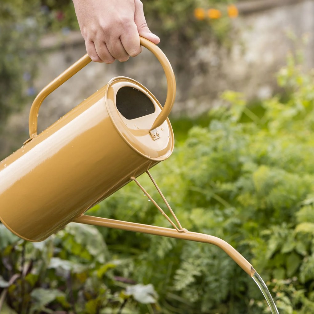 IB LAURSEN Kovová záhradná krhlička Clay 2,7 l