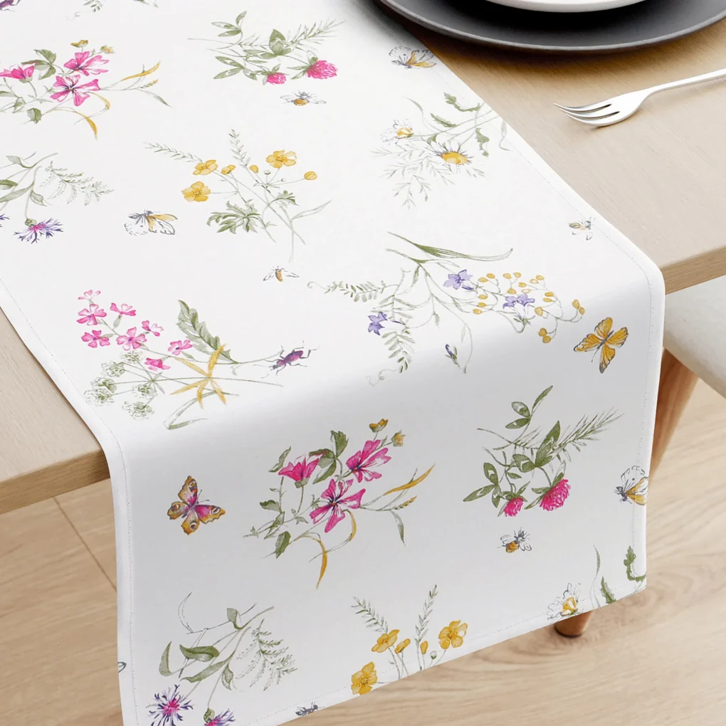 Goldea behúň na stôl 100% bavlnené plátno - farebné lúčne kvety na bielom 50x180 cm