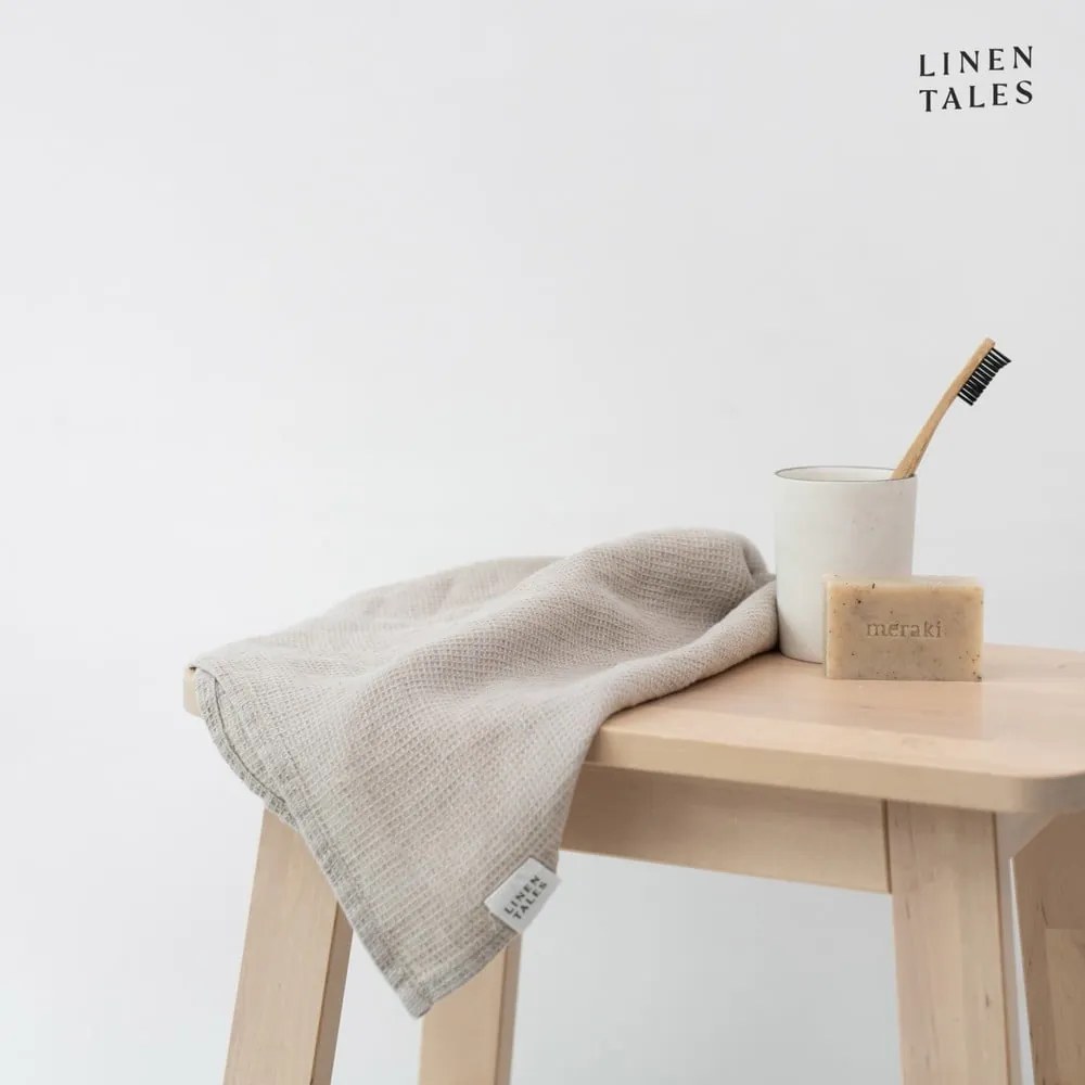 Vafľový ľanový uterák v prírodnej farbe 45x65 cm Natural Fine Waffle – Linen Tales