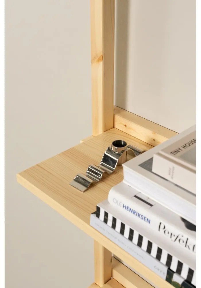 Nástenná knižnica z borovicového dreva v prírodnej farbe 66x127 cm Groove – Karup Design