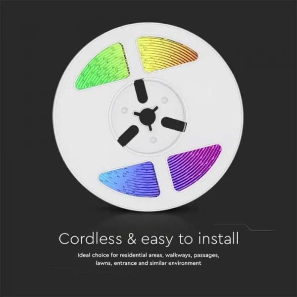 LED RGB Stmievateľný solárny pásik LED/1,2W/3,7V IP67 5m