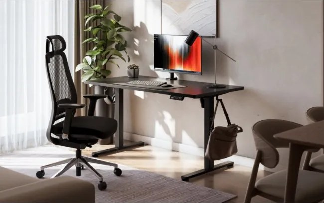 Elektrický výškovo nastaviteľný stôl Mark Adler Leader 7.3 čierny