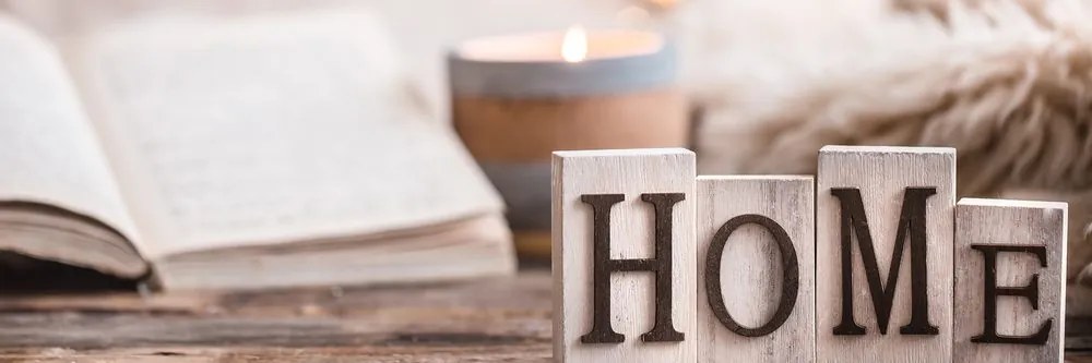 Obraz drevené písmenká s nápisom Home