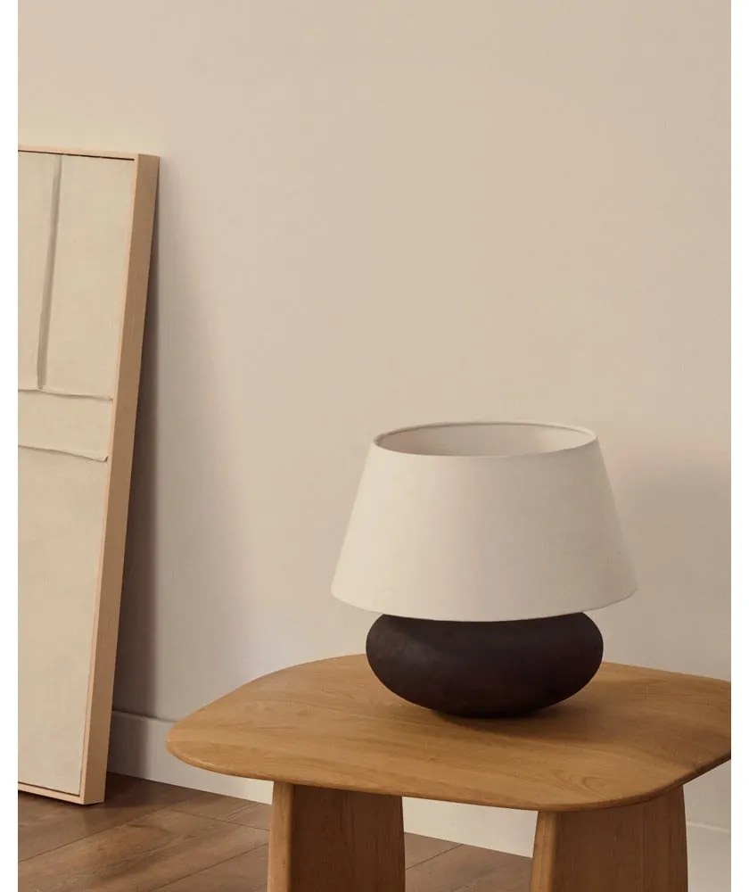 Čiernobiela stolová lampa s textilným tienidlom (výška 35 cm) Nessi – Kave Home