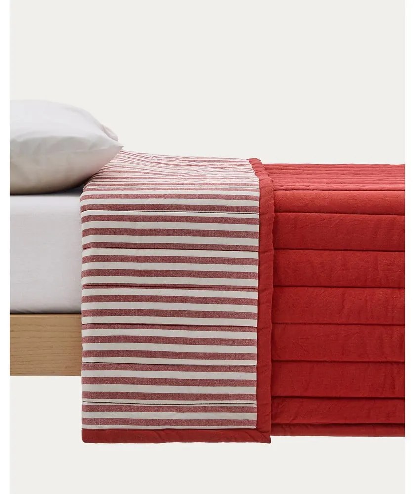 Červený prešívaný pléd z Bio bavlny 180x240 cm Sini – Kave Home