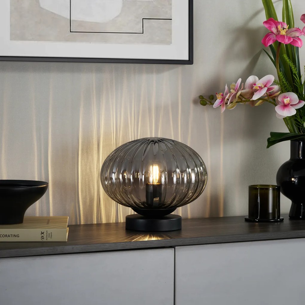 Dizajnová stolná lampa čierna s dymovým sklom - Mochi
