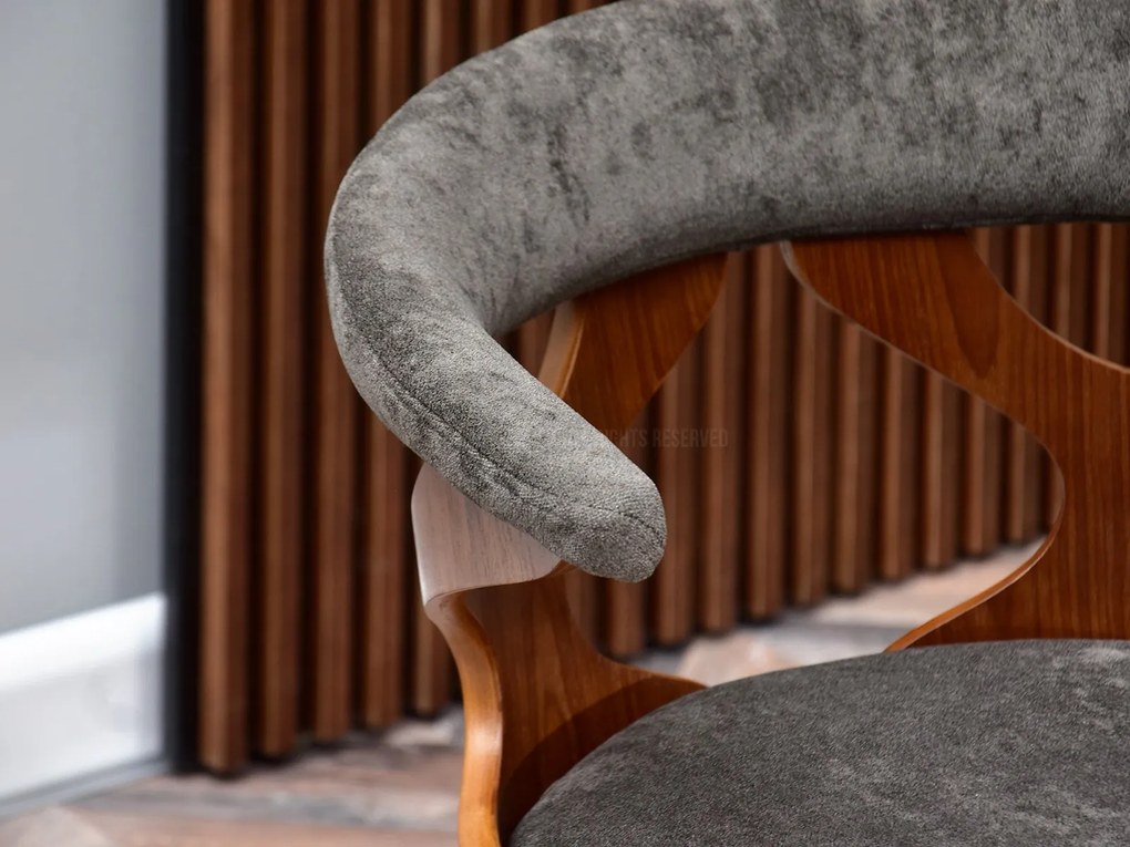 Stolička Bender (orech). Akcia -15%. Vlastná spoľahlivá doprava až k Vám domov. 1110969