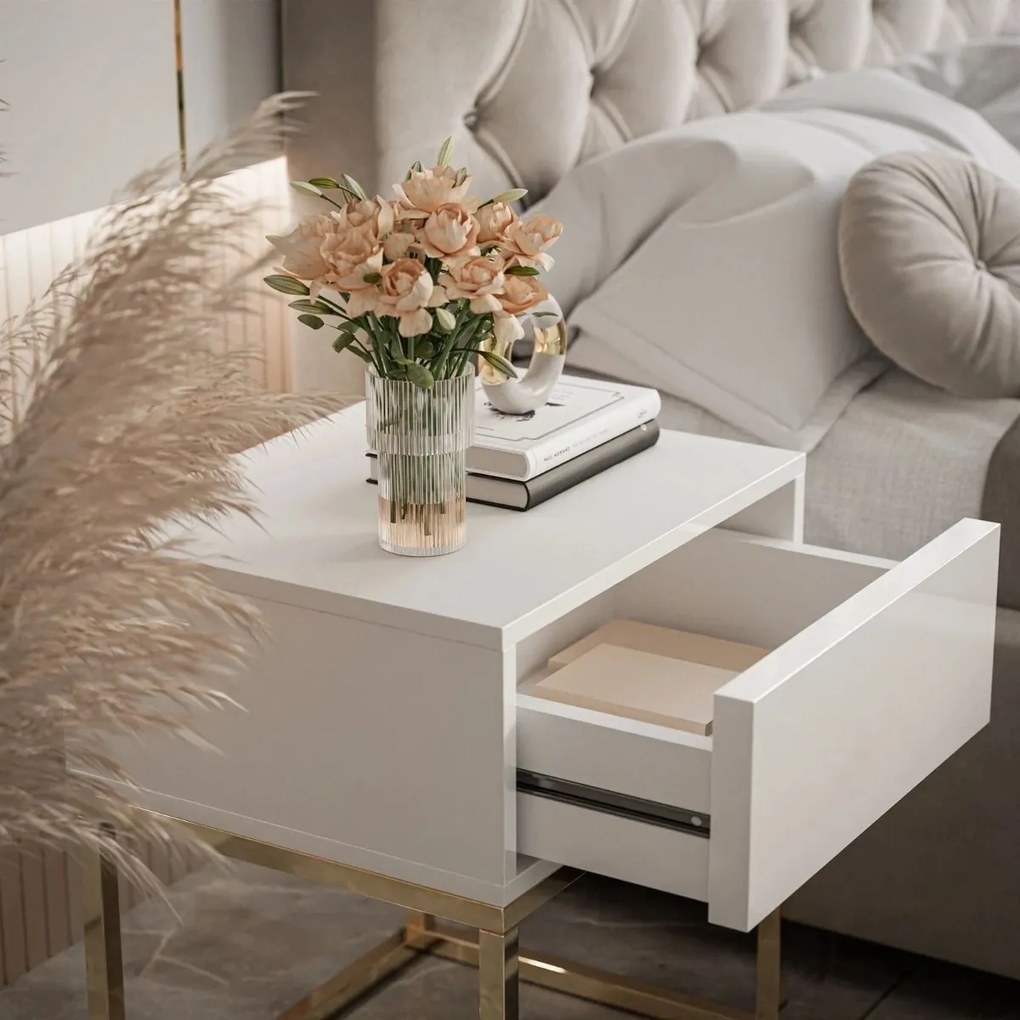 NOČNÝ STOLÍK EDWARD GLOSS BIELY LESK + ZLATÝ PODSTAVEC