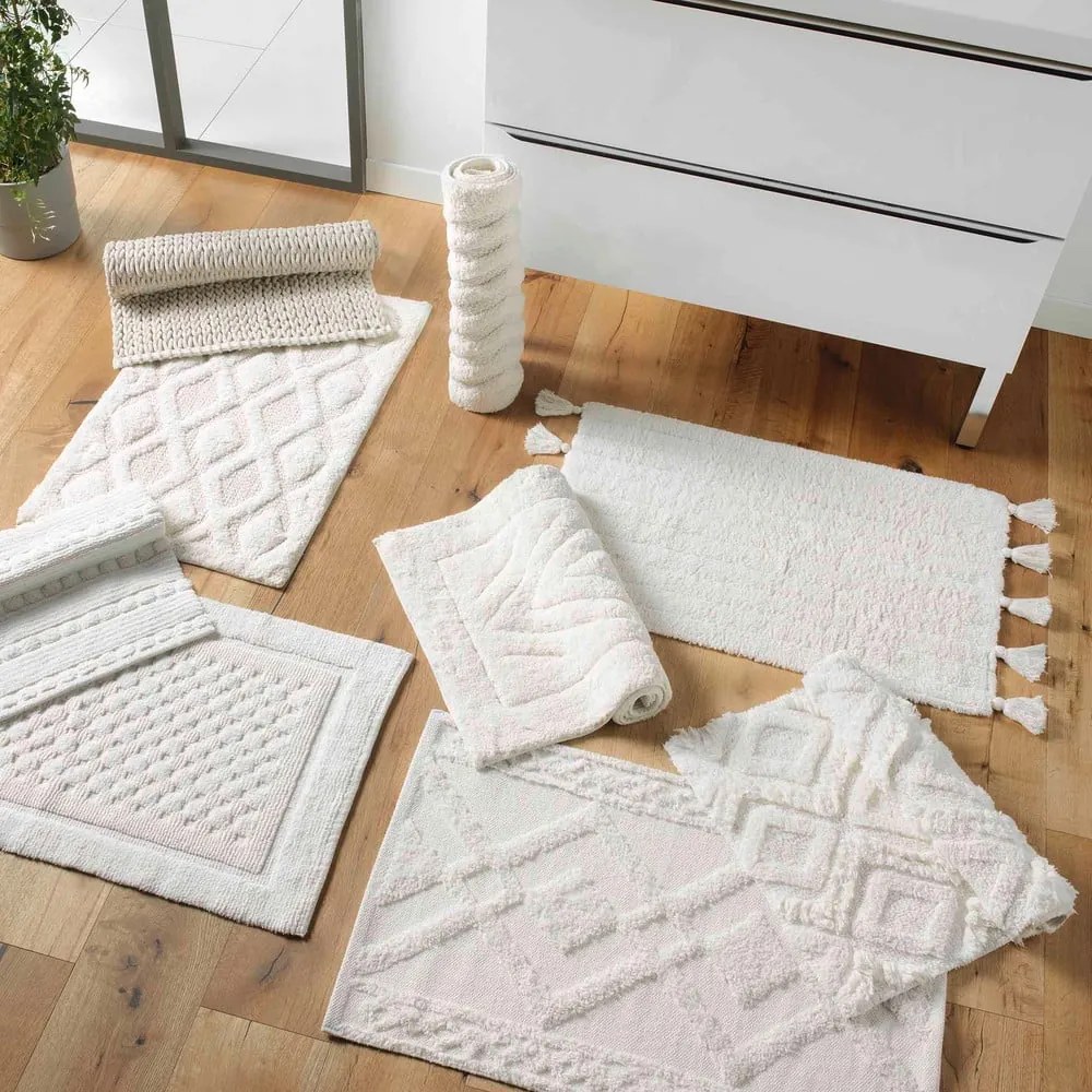 Biela kúpeľňová predložka 50x80 cm Cleonis – douceur d'intérieur