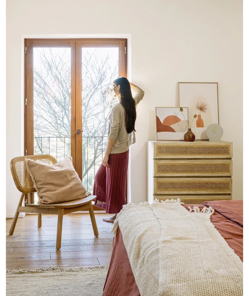 Komoda so 4 zásuvkami z dreva Mindi Kave Home Rexit