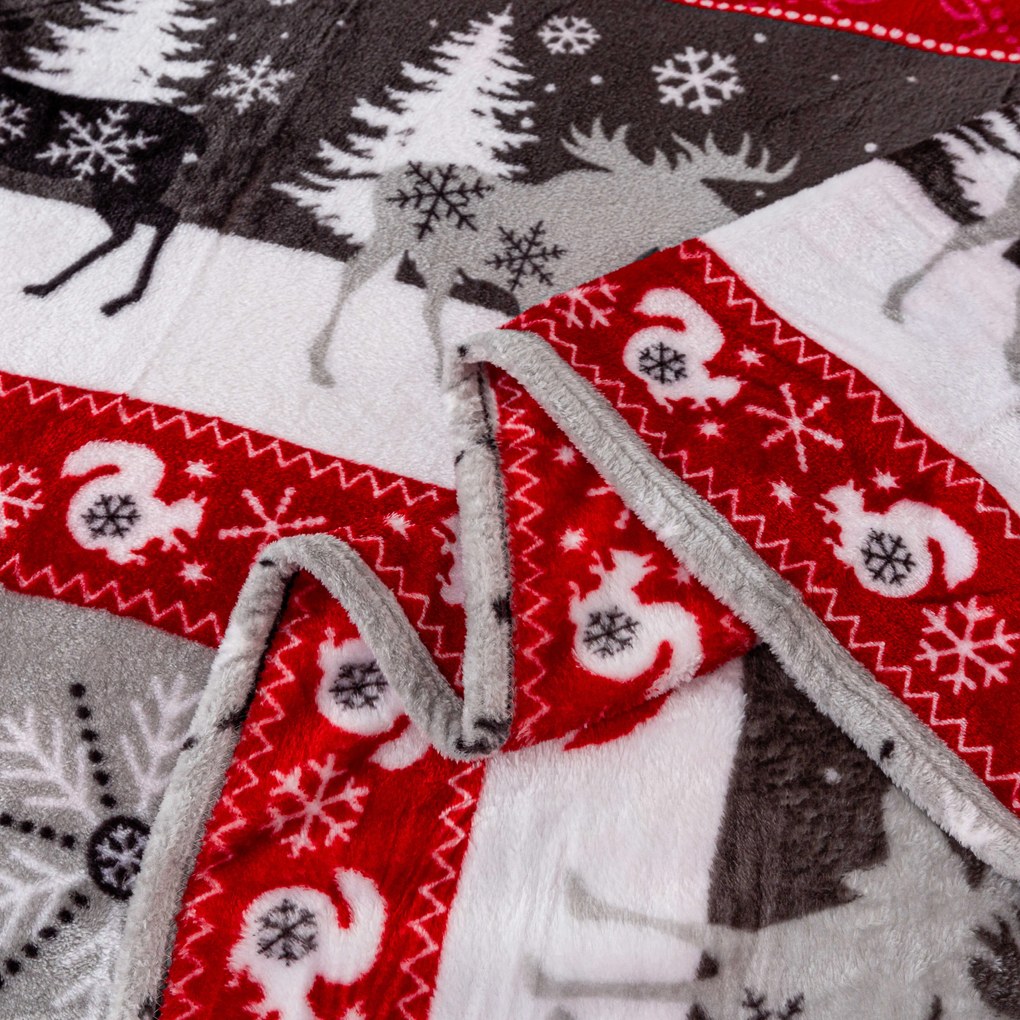 Vianočná mikroplyšová deka SNOWY FOREST sivá Rozmer: 150 x 200 cm