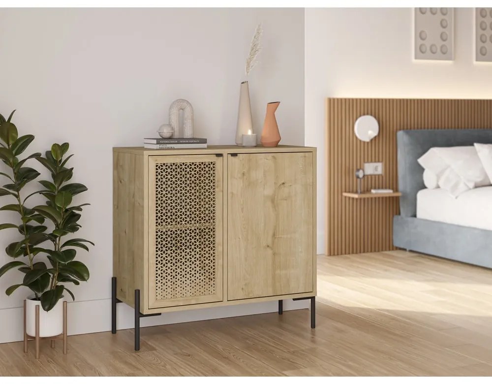 Nízka komoda v dekore duba v prírodnej farbe 80x80 cm Inca – Marckeric