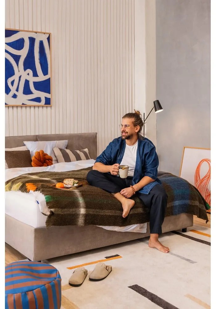 Čalúnená dvojlôžková posteľ taupe s úložným priestorom s roštom 180x200 cm Myra Bold – Bonami Selection