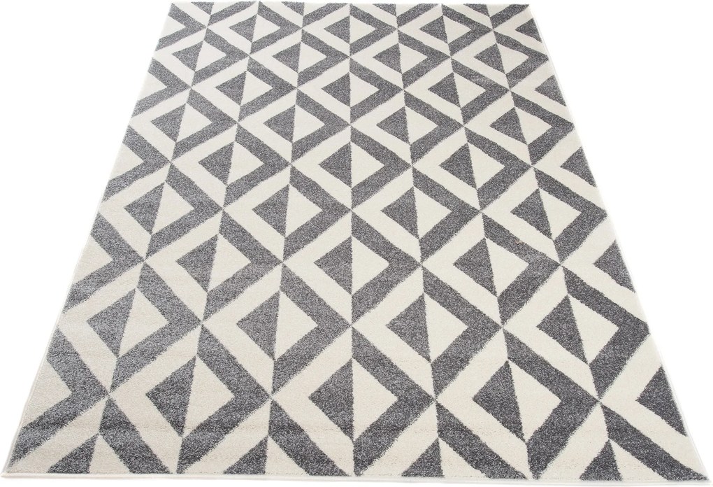 TA Koberec T416C BIELE MAROKO O0X Rozmer: 240x330 cm