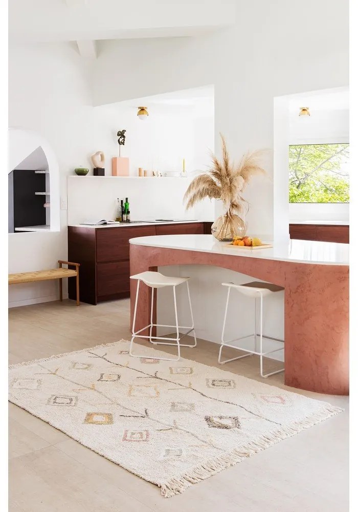 Béžový prateľný ručne tkaný bavlnený koberec 170x240 cm Kaarol Earth – Lorena Canals