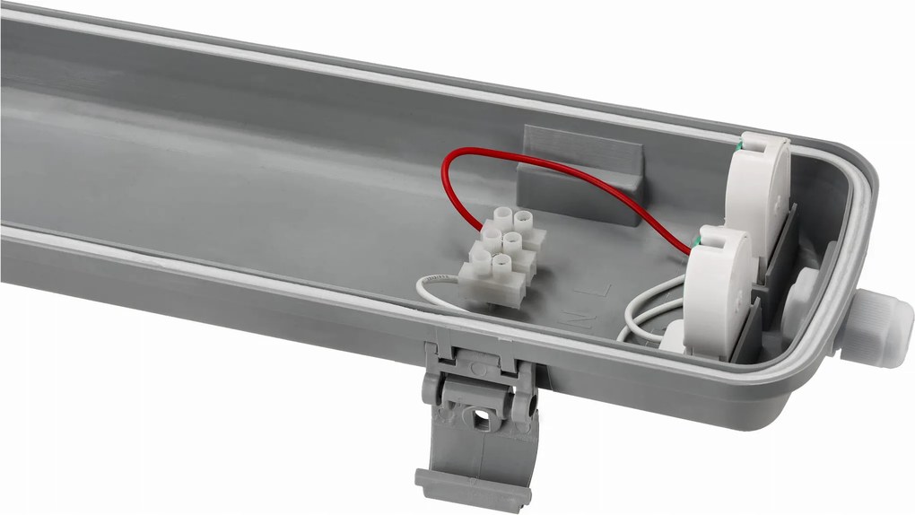 BERGE LED hermetické svietidlo IP65 - 120 cm pre dielňu