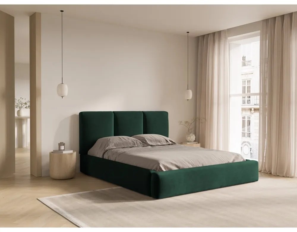 Tmavozelená zamatová čalúnená dvojlôžková posteľ s úložným priestorom s roštom 180x200 cm Brody – Mazzini Beds