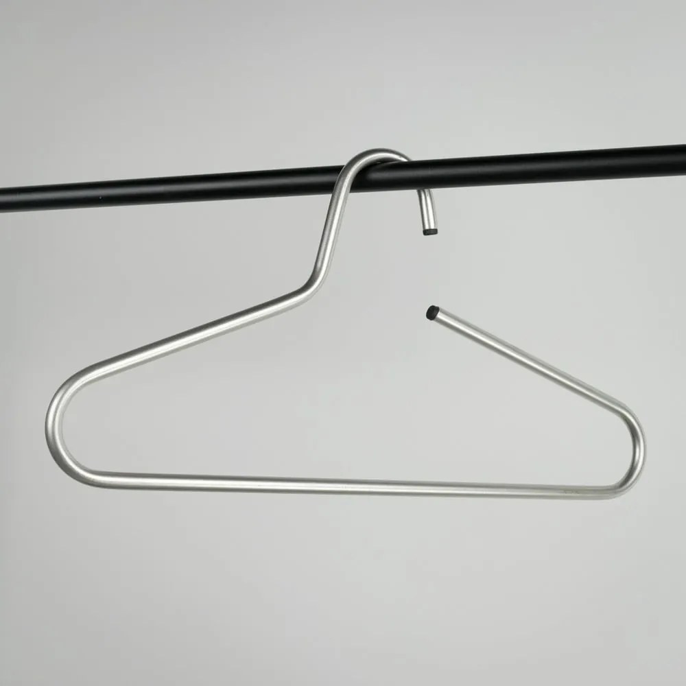 Kovové vešiaky v súprave 5 ks Victorie – Spinder Design