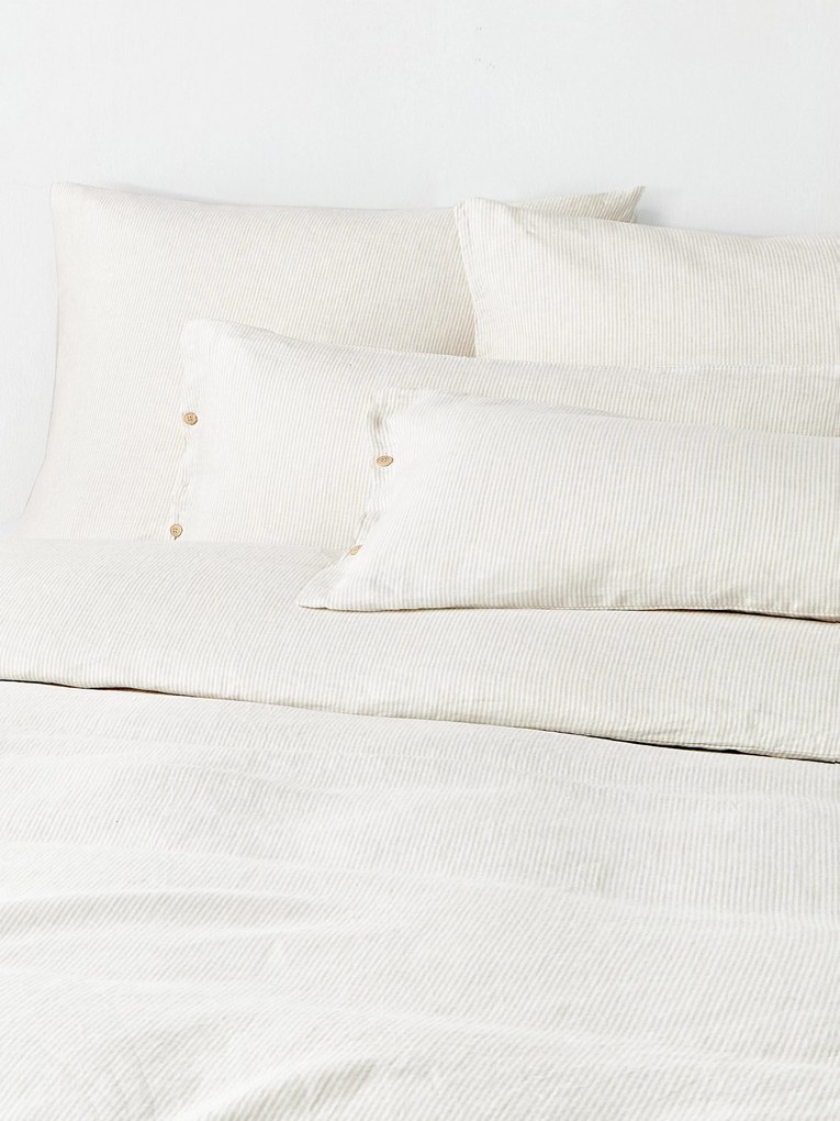 Ľanová obliečka na paplón's vypraným vzhľadom a's jemnými pruhmi Rinna