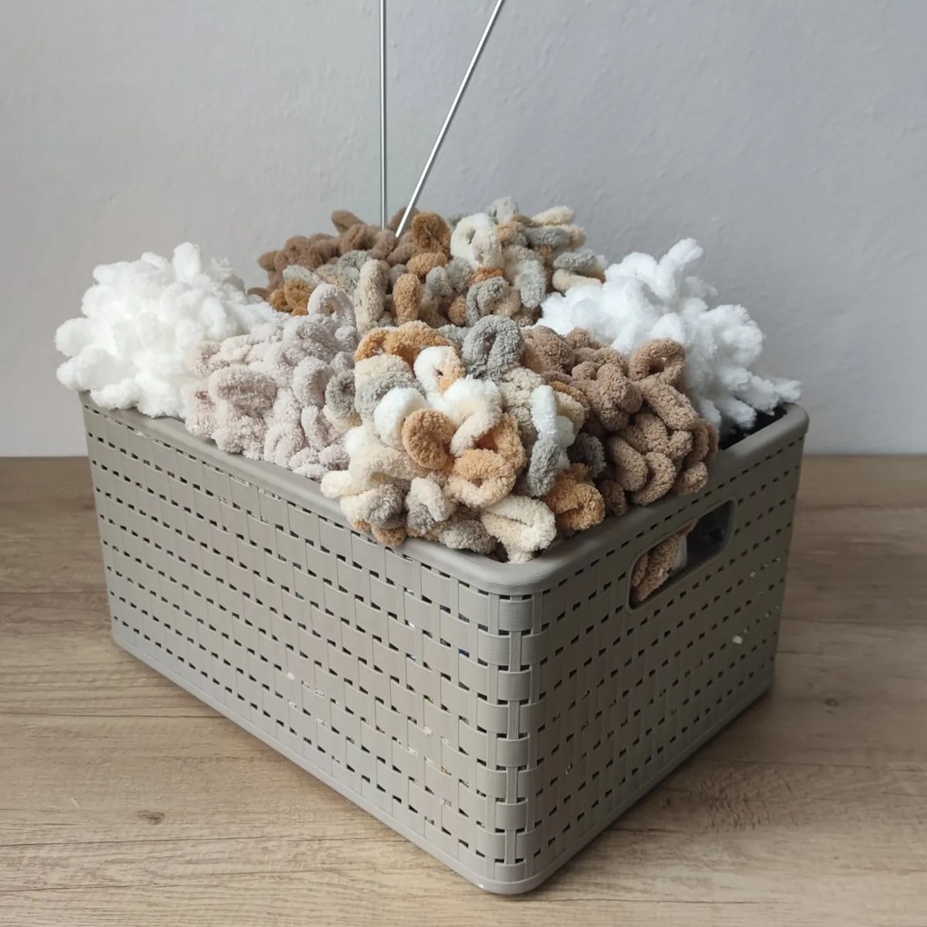 Rotho Plastový košík COUNTRY, rovný, béžový (18l - 37x28x19)