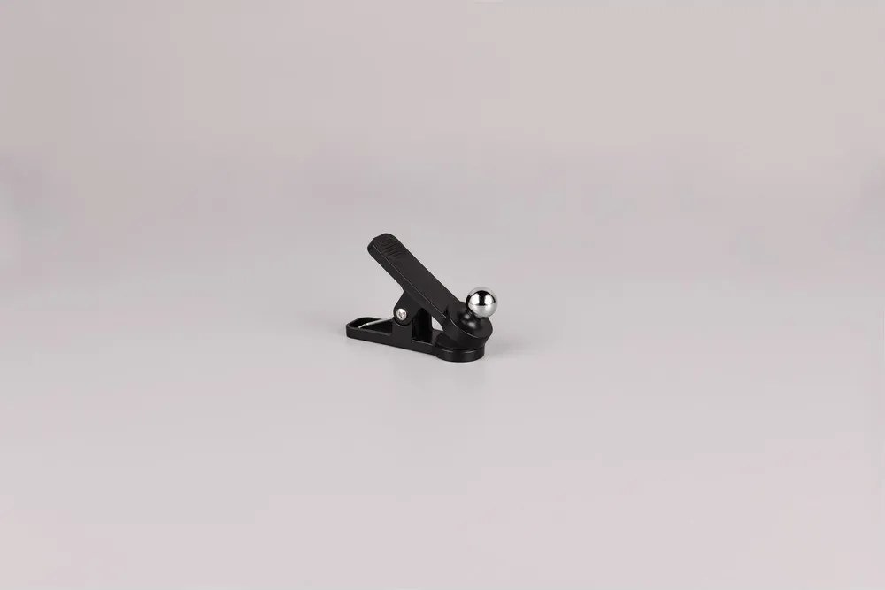 Stmievateľná čierna LED stolová lampa s klipom (výška 41 cm) Maxima – Trio