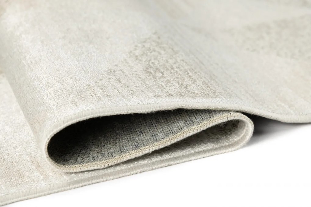 TA Koberec Isphahan 84196/299 Silver Rozmer: 80x150 cm