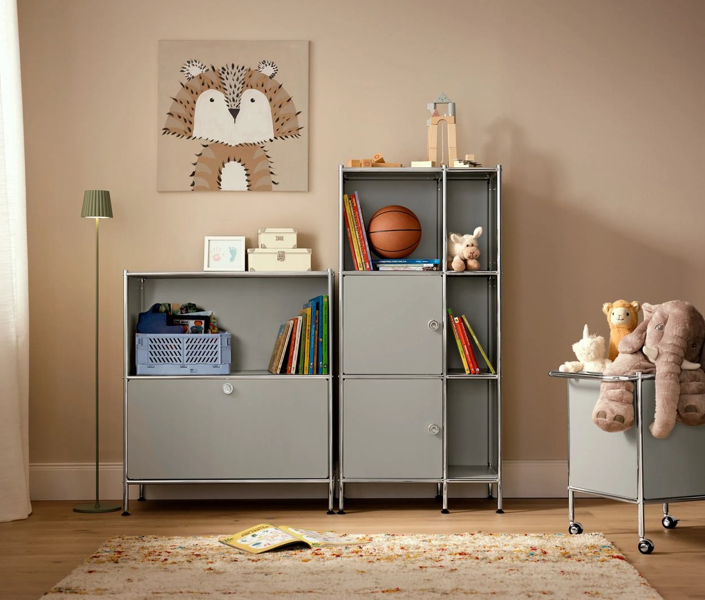 Kovový regál »CN3 Kids« s 2 dvierkami, svetlosivý