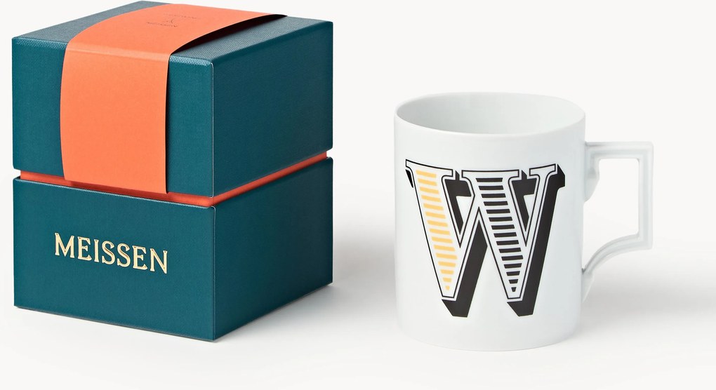 Westwing x MEISSEN, Ručne vyrobený hrnček's ozdobným motívom Initials