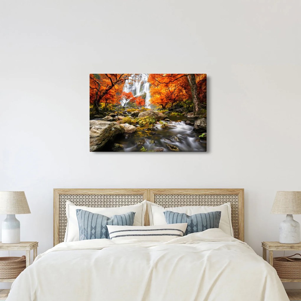 Obraz - Vodopády v jesennej krajine, oranžový (90x60 cm)