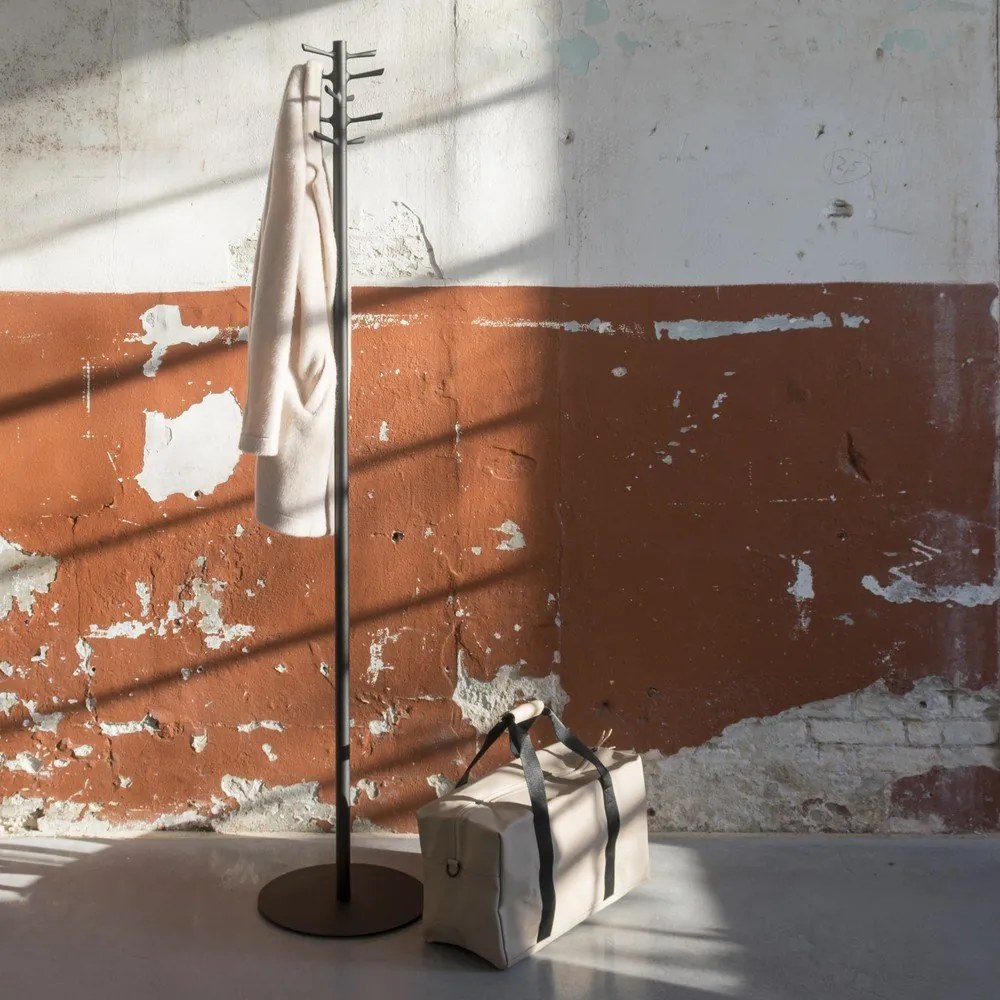 Čierny kovový vešiak 35x178 cm Pull – Spinder Design