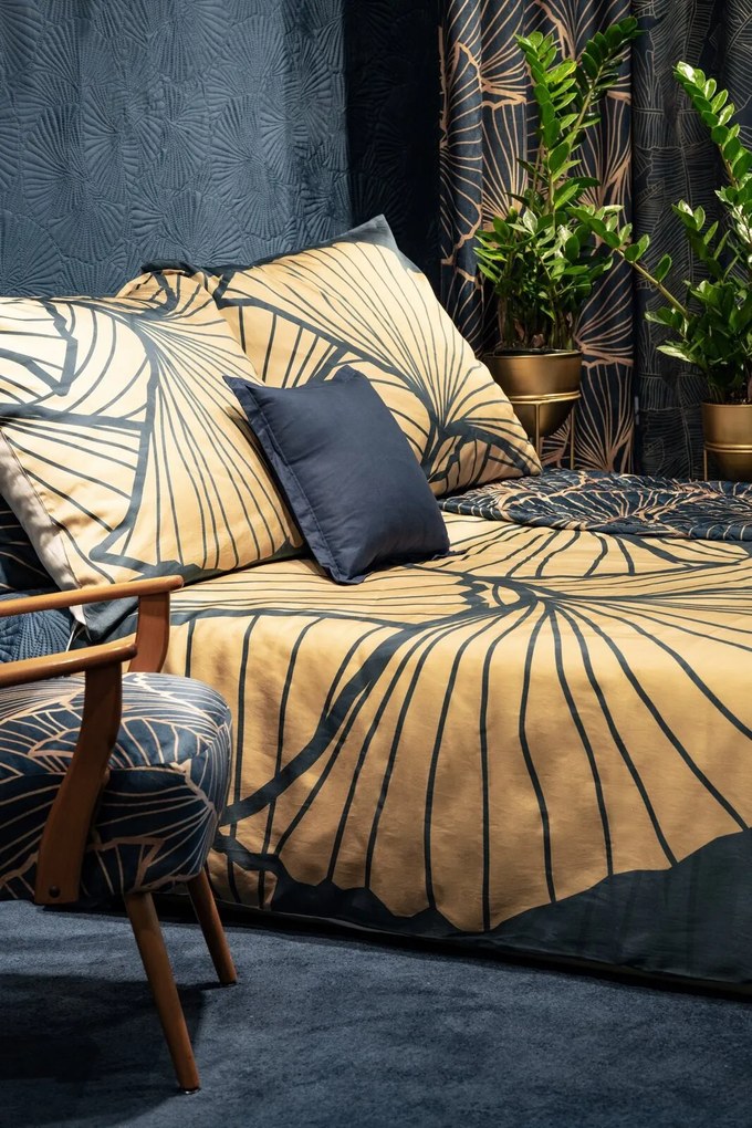 ZATEMŇOVACÍ ZÁVES NA KRÚŽKOCH LIMITED COLLECTION MUSA3 140X250 CM TMAVOMODRÁ